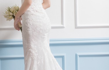 Corset mặc váy cưới – vũ khí không thể thiếu của các cô dâu